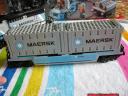 10219wagonwithcontainersleft.jpg