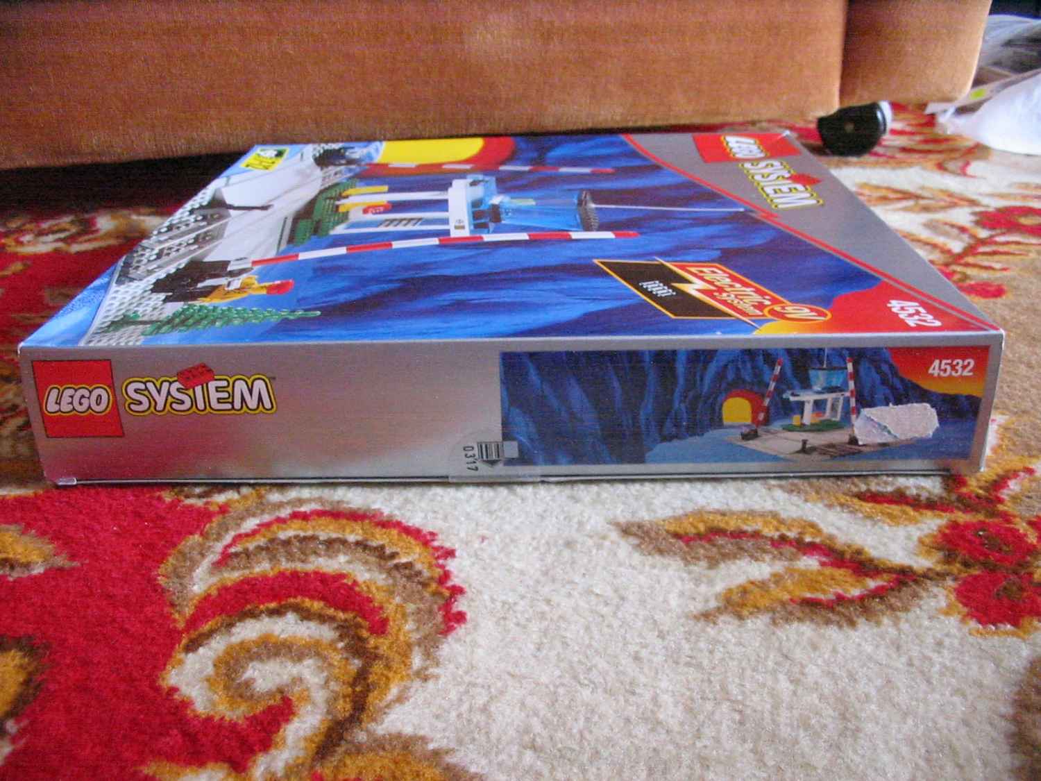 4532box3.jpg