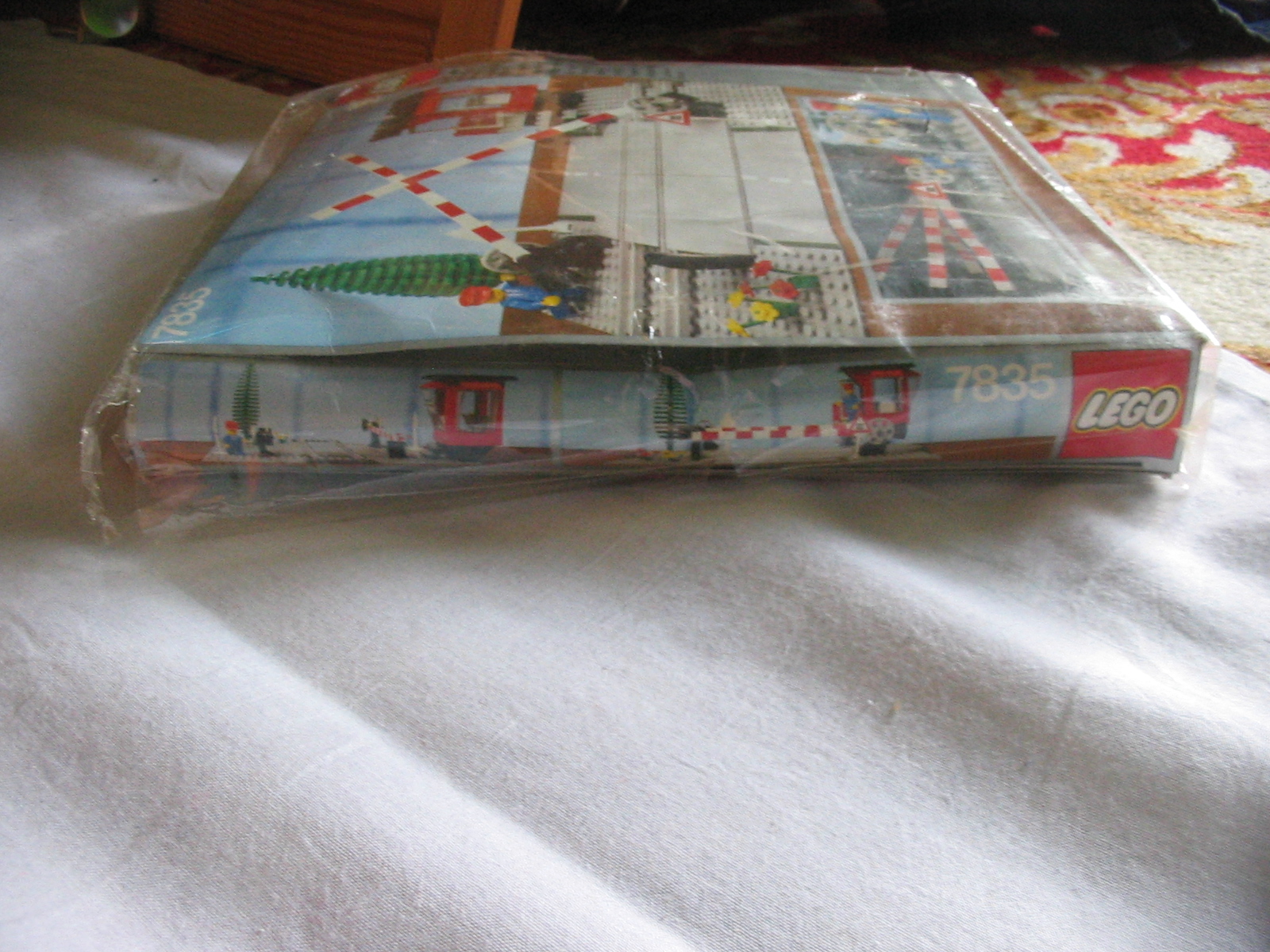 7835box5.jpg
