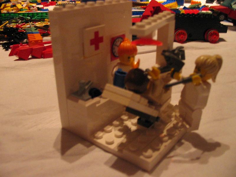at_the_evil_dentist_1.jpg