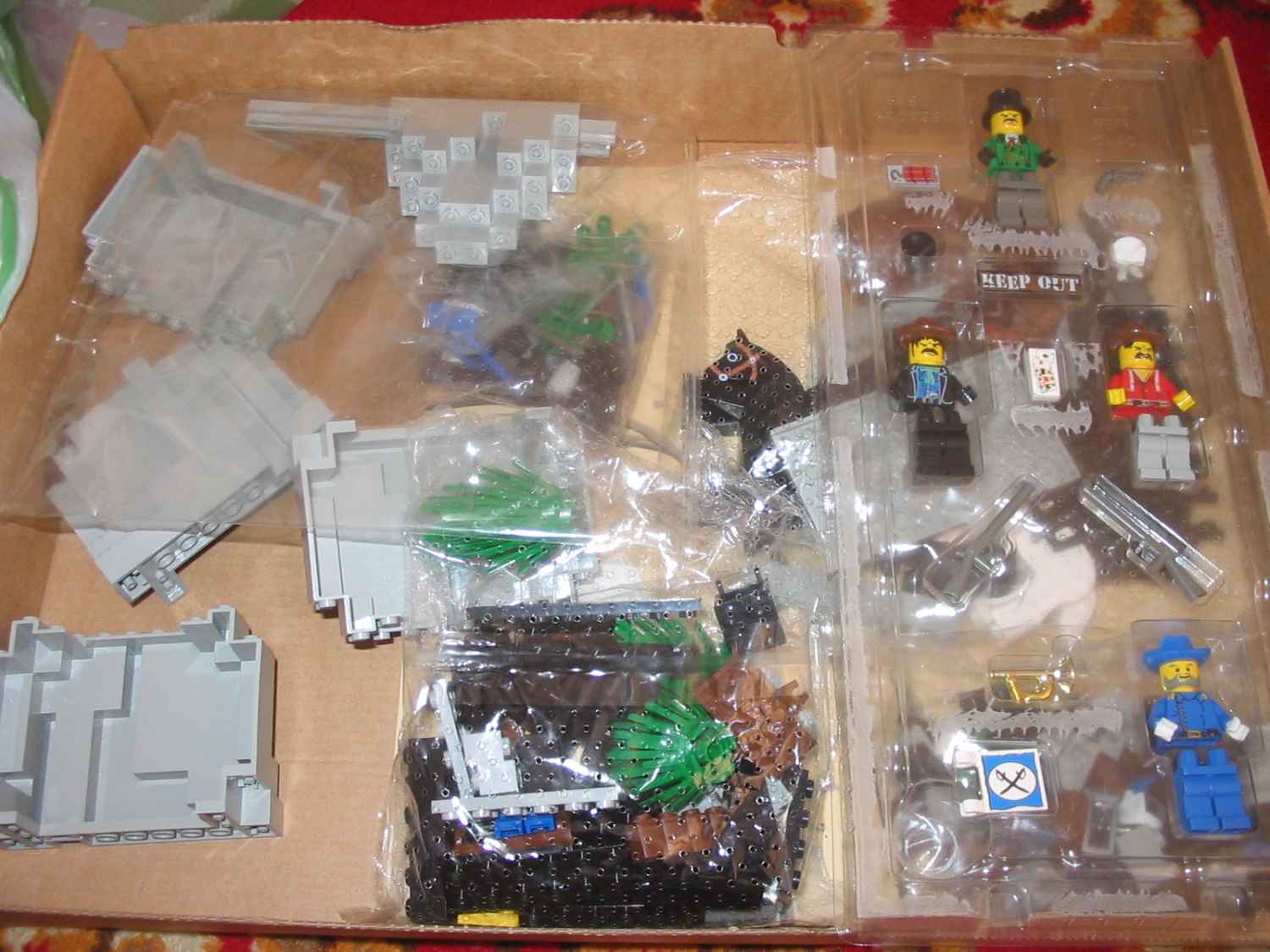 6761display2.jpg