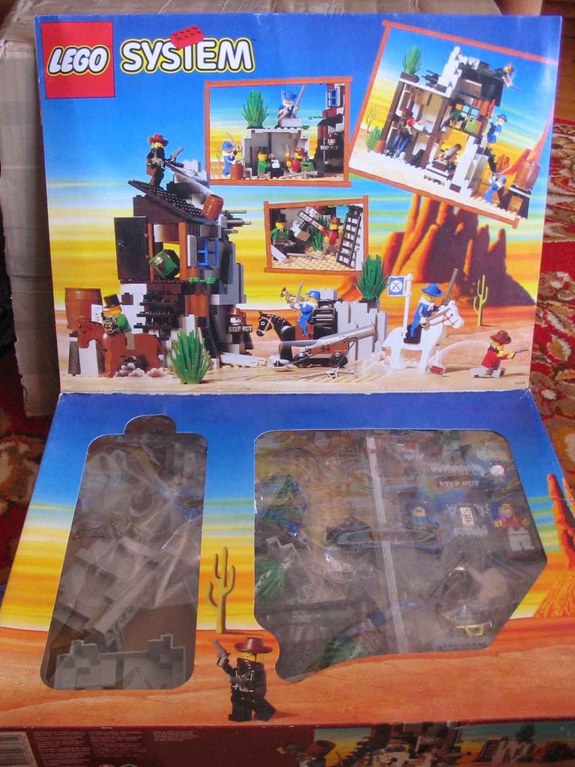6761display3.jpg