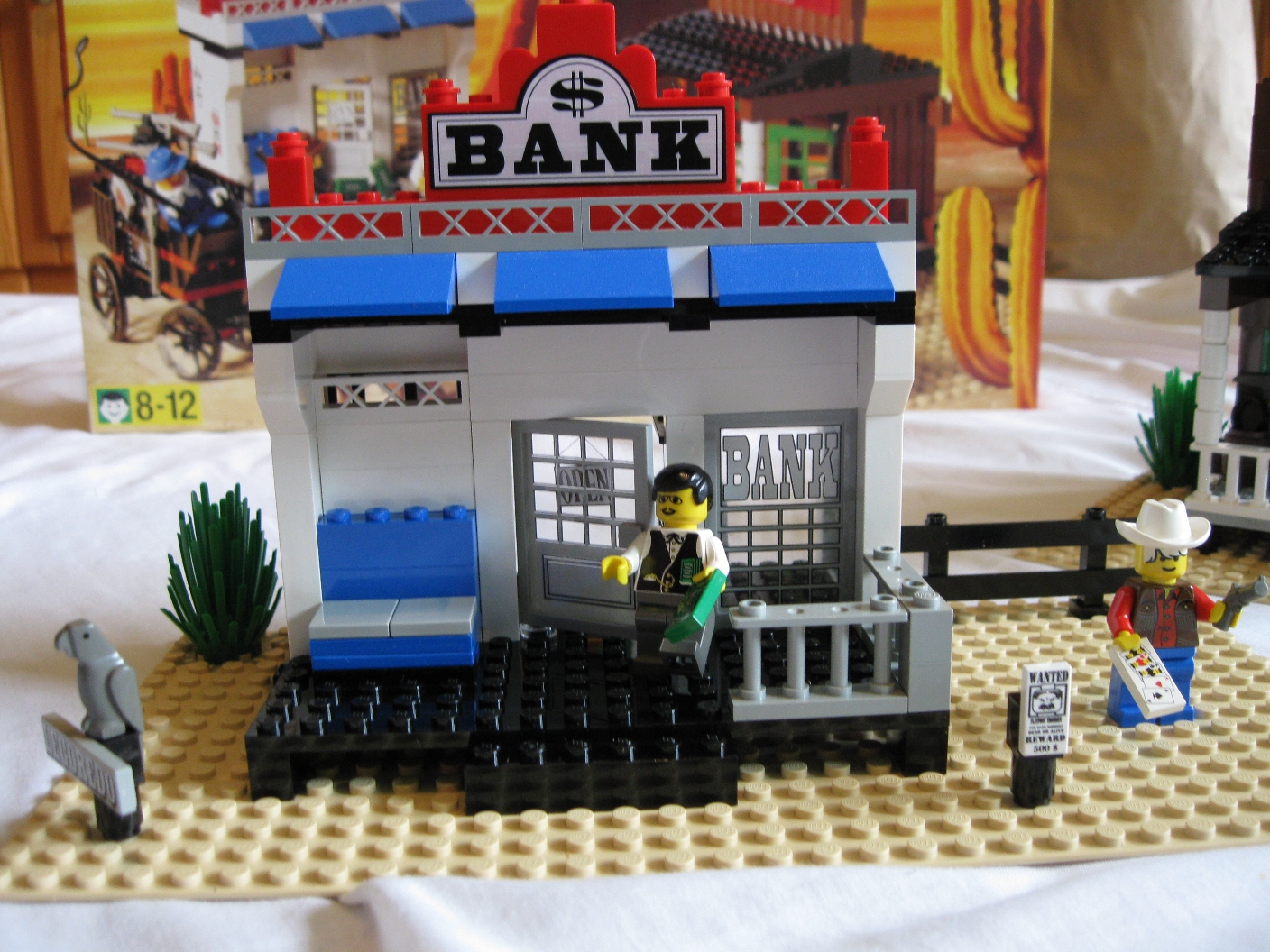 6765bankfront.jpg