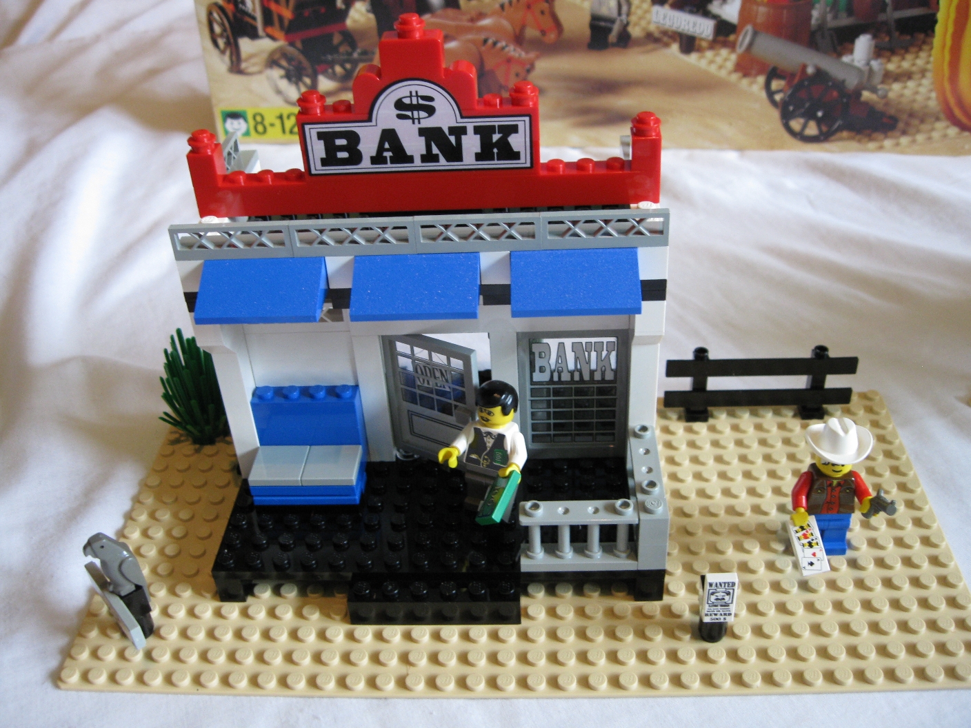 6765bankfront2.jpg