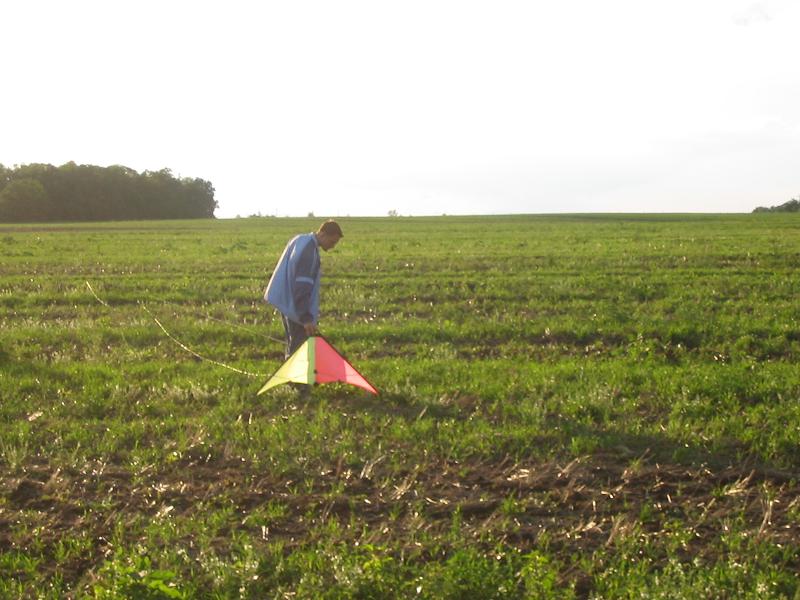 my_brother_and_his_pro_kite.jpg