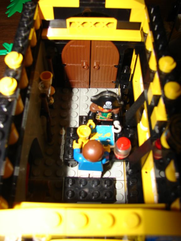 lego_pirate_island_035.jpg