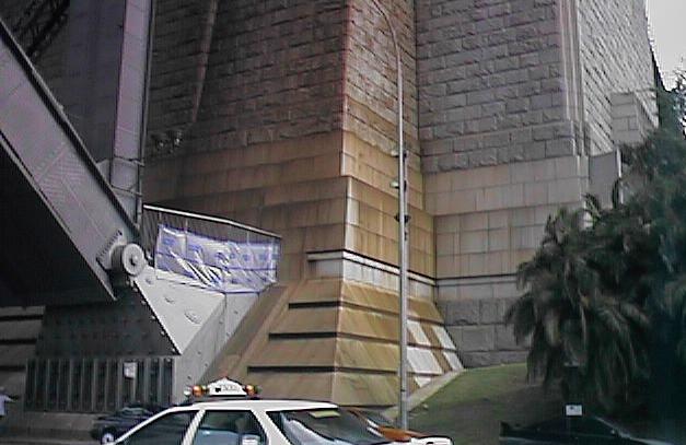 pylon3.jpg