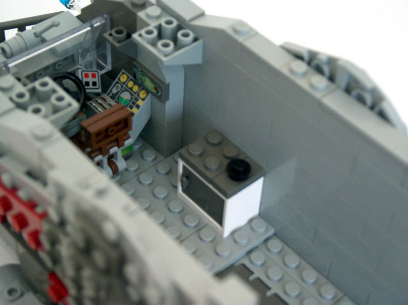 08-interior.jpg