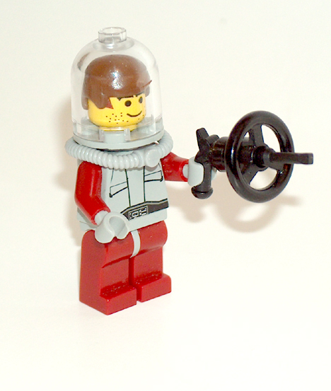 13-pilot-spacesuit.jpg