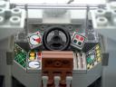 09-cockpit.jpg