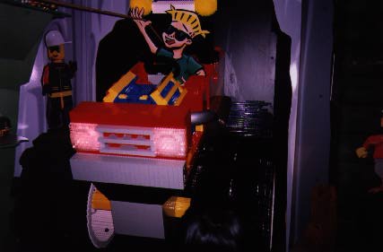 98showtrk002.jpg