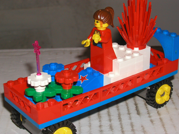 paradefloat.jpg