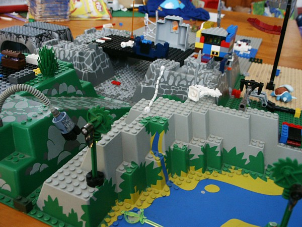 lego-ruin1a.jpg