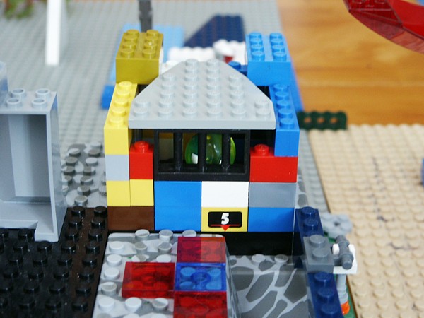 lego-ruin2.jpg
