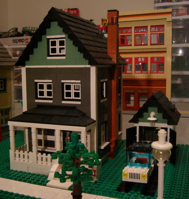 house_drkgray1.jpg