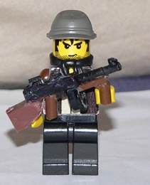 lego_pics_sig_fig_tommygun_008_small_resized.jpg