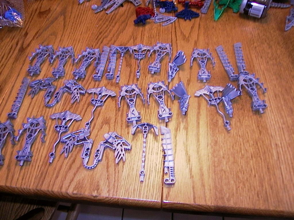 pieces-2.jpg