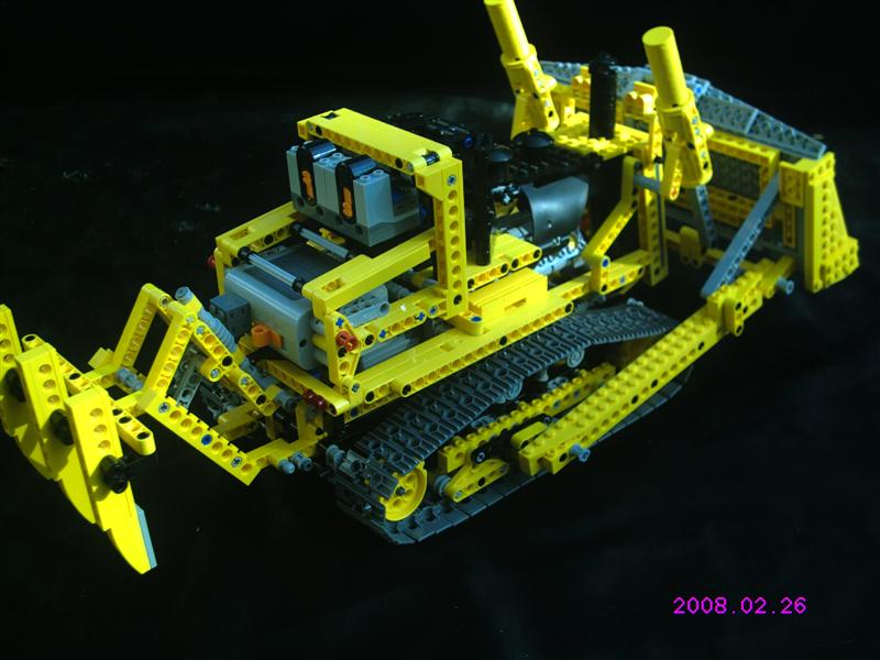 8275_bulldozer_02.jpg