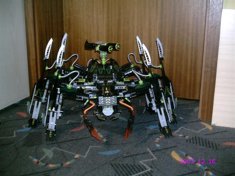 striking_arachnoid_05.jpg