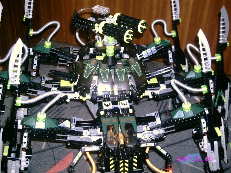 striking_arachnoid_06.jpg