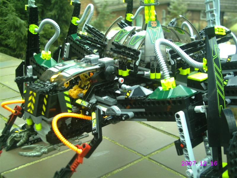 striking_arachnoid_22.jpg