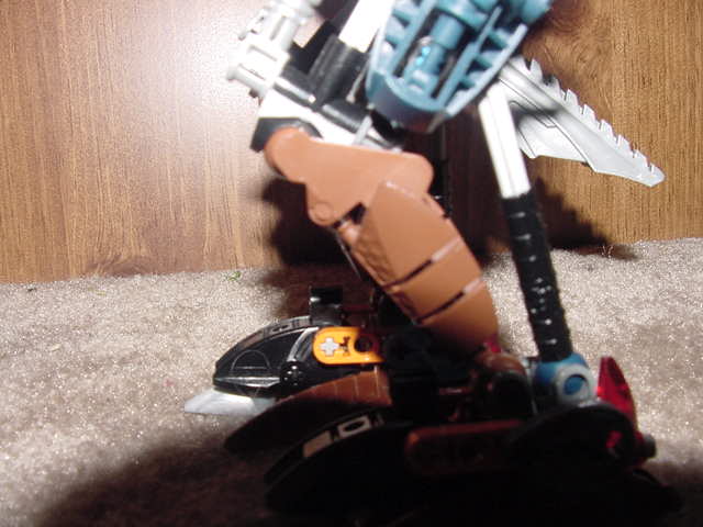 brutaka_pistons_down.jpg