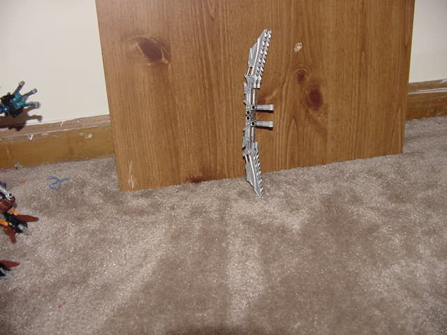 brutaka_sword.jpg