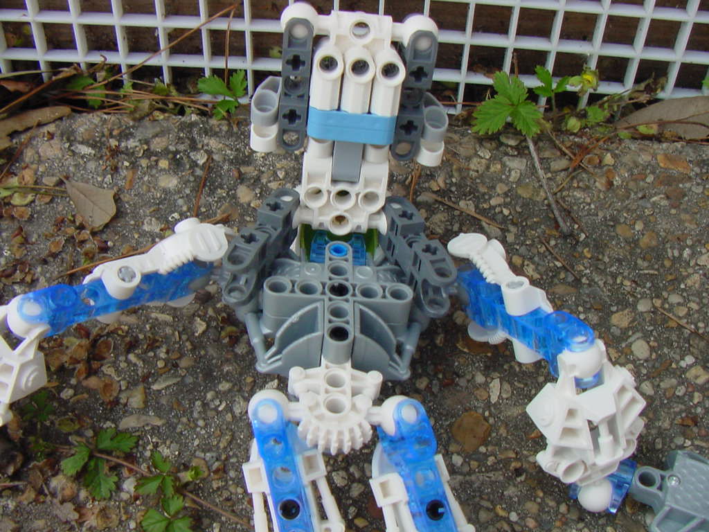 tmtce_matoro_head_attach1.jpg