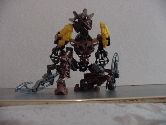 hewkii_crouch.jpg