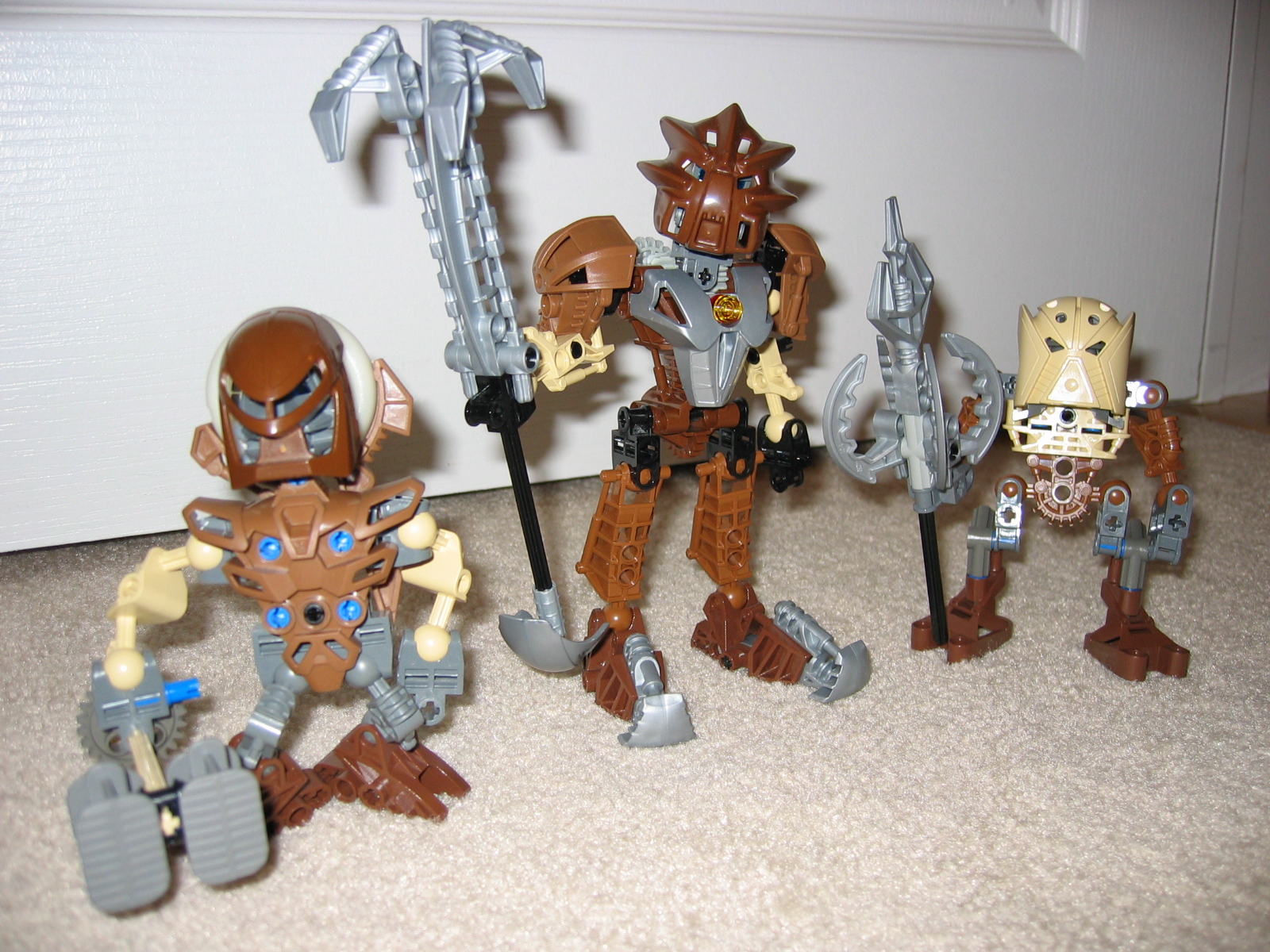 bionicle_picture_set_1_001.jpg