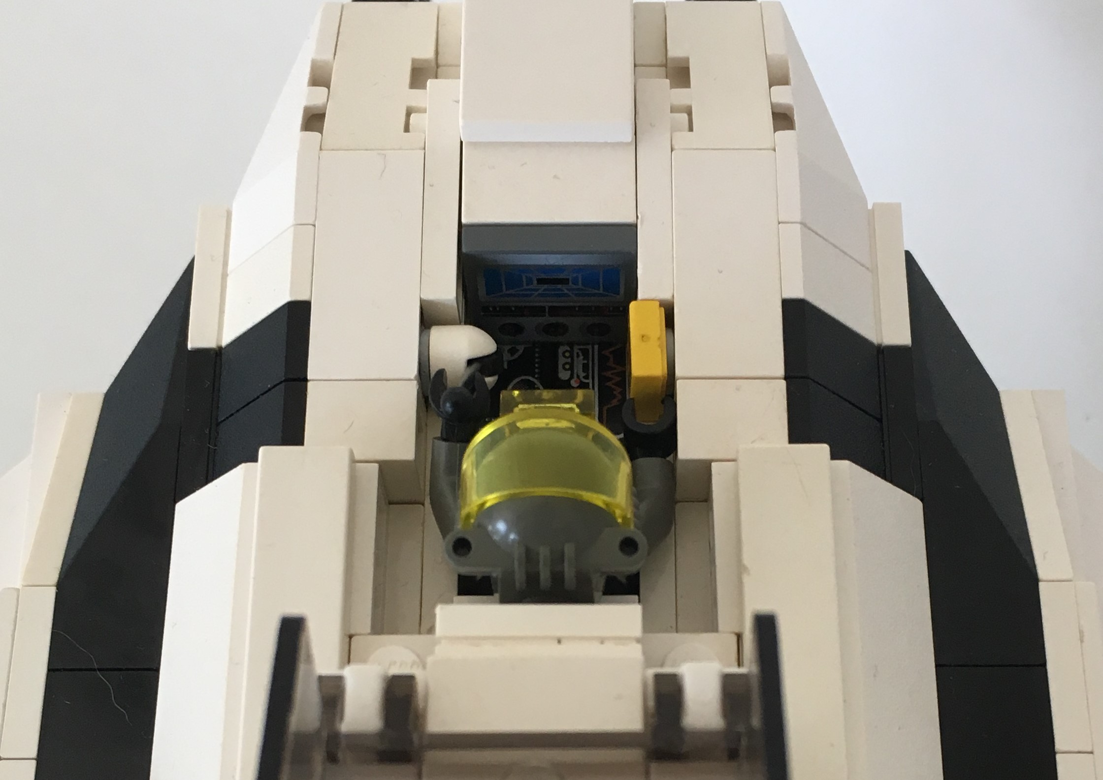 cockpit_open3.jpg