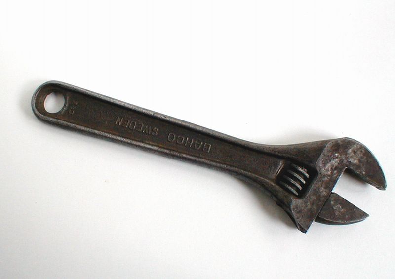 wrench.jpg