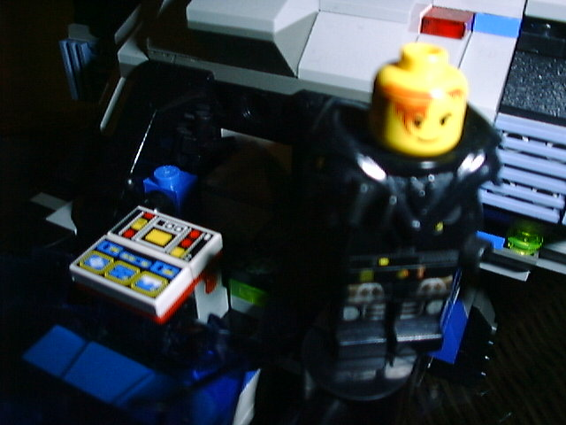 pilotandcockpit2.bmp