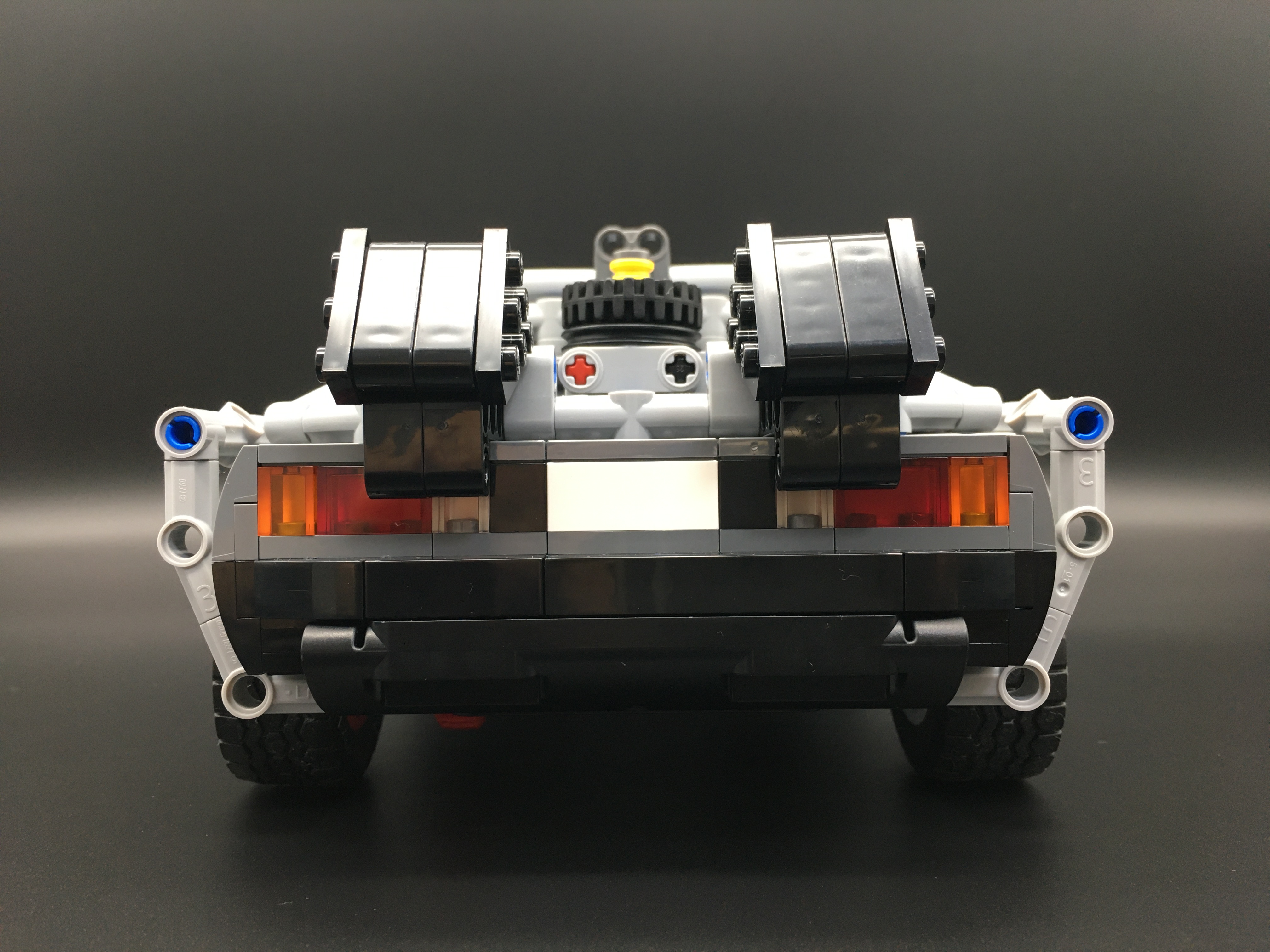 delorean1rear.jpg