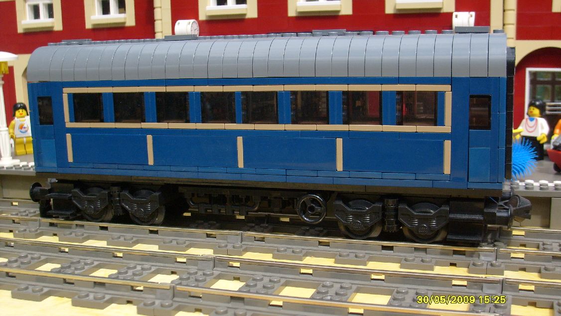 blauer_waggon004.jpg