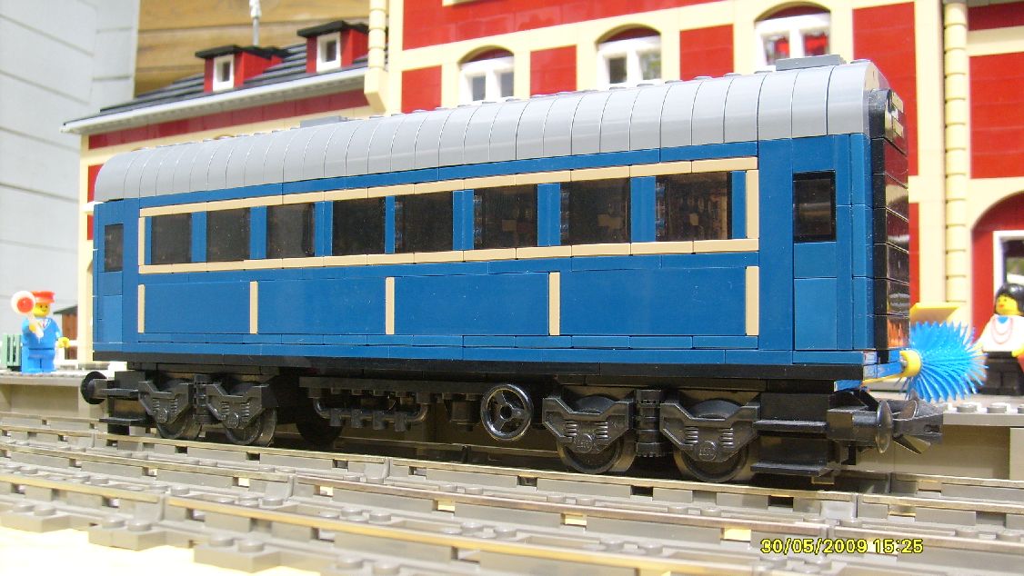 blauer_waggon006.jpg