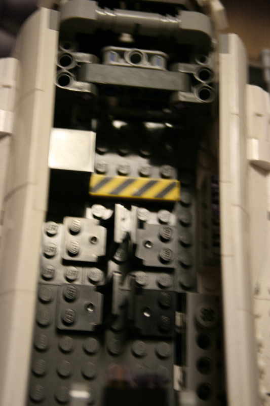 imperial_shuttle_interior_1_small.jpg