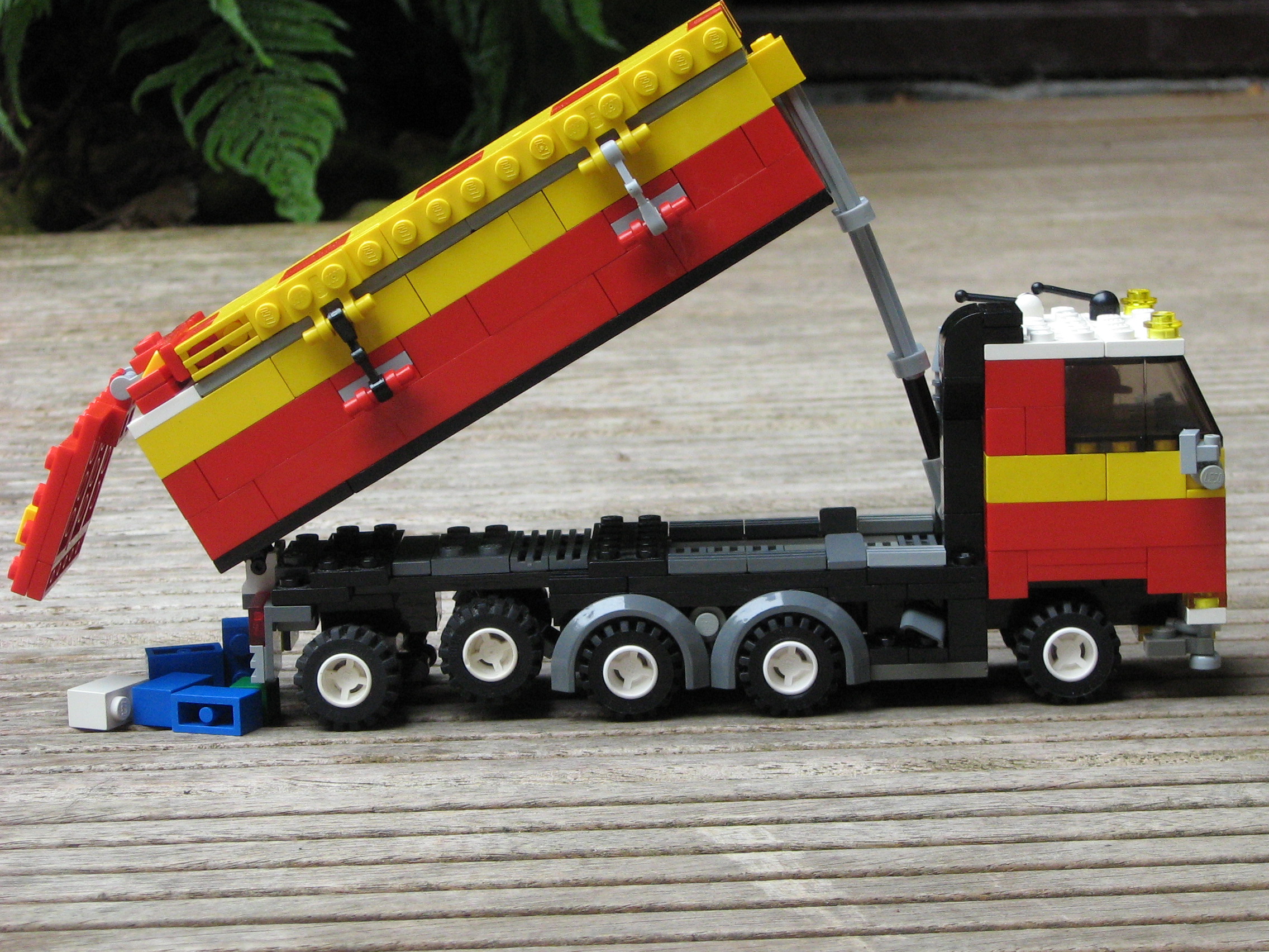 sander_340.jpg