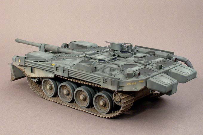 strv103b10.jpg