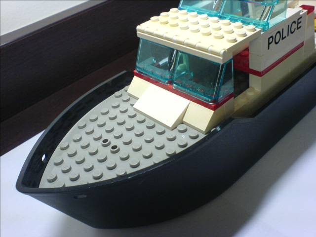 police_boat1.bmp