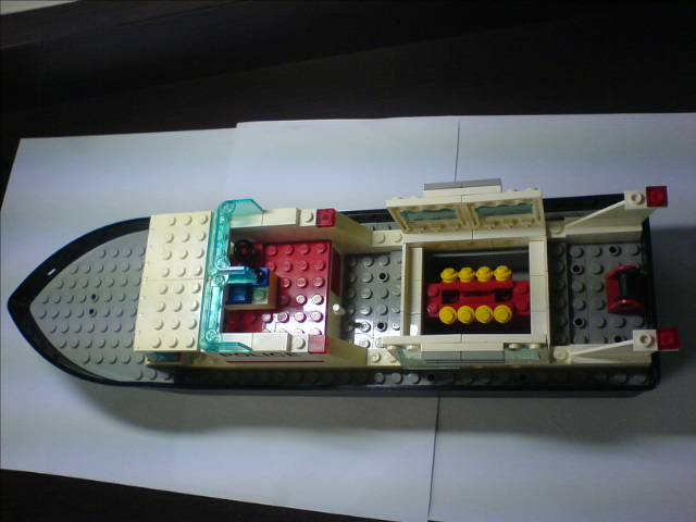 police_boat2.bmp