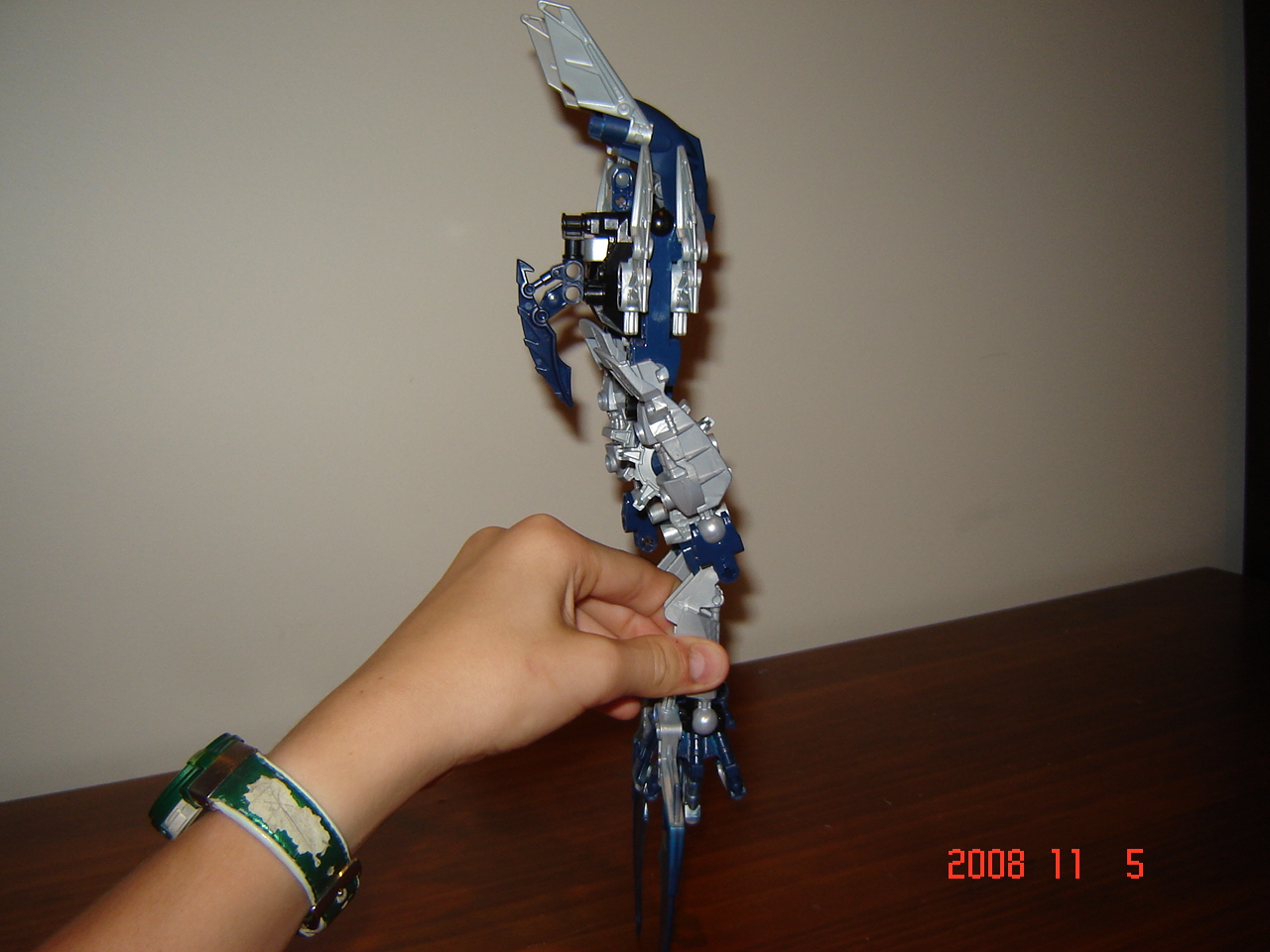 assorted_bionicle_stuff_134.jpg