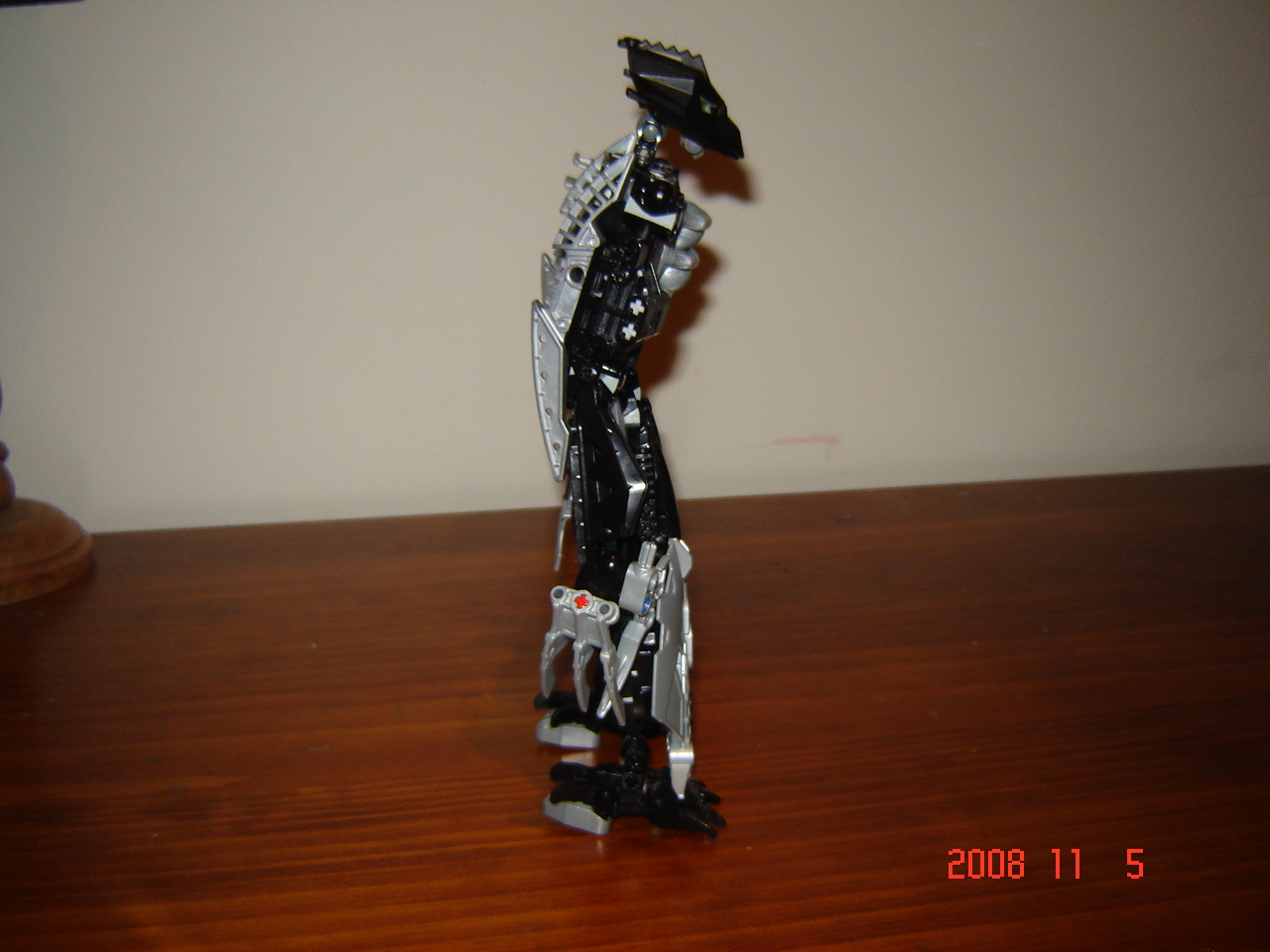 assorted_bionicle_stuff_130.jpg