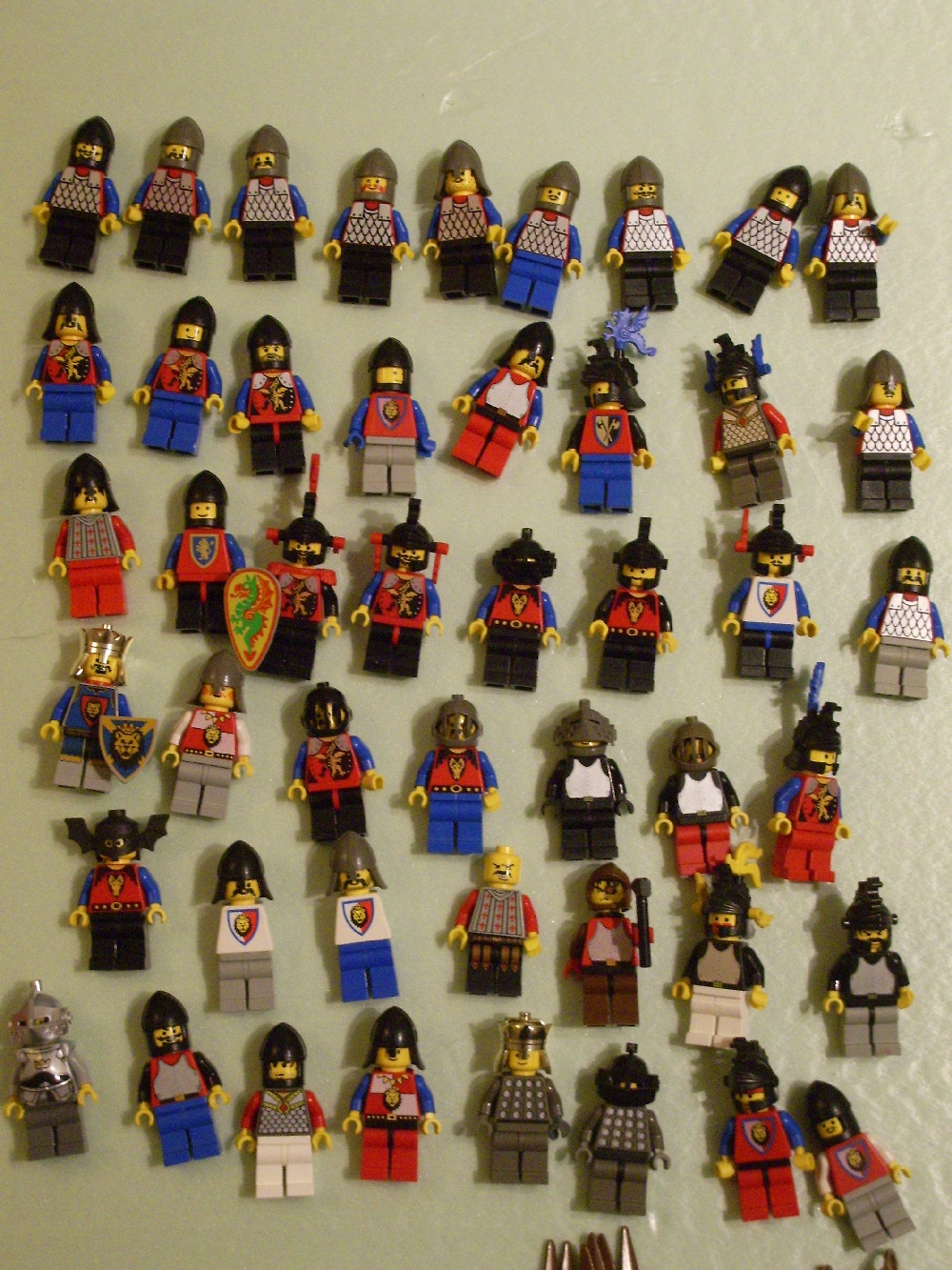 minifigs.jpg