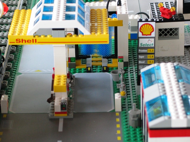 shellstationwithcarwash.jpg