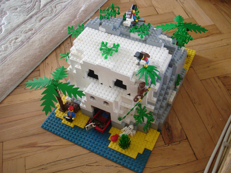 monkey_skull_island_1.jpg