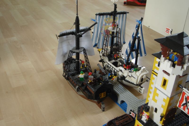 12424919126_display.jpg