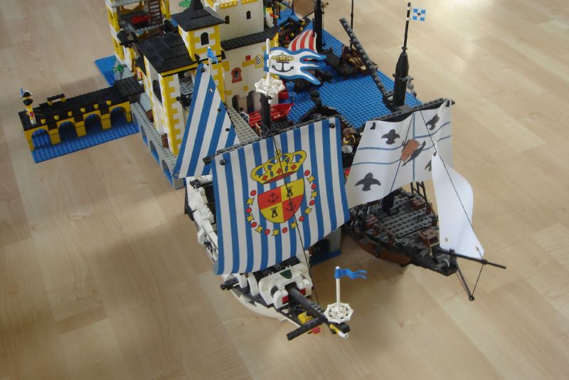 12424919147_display.jpg