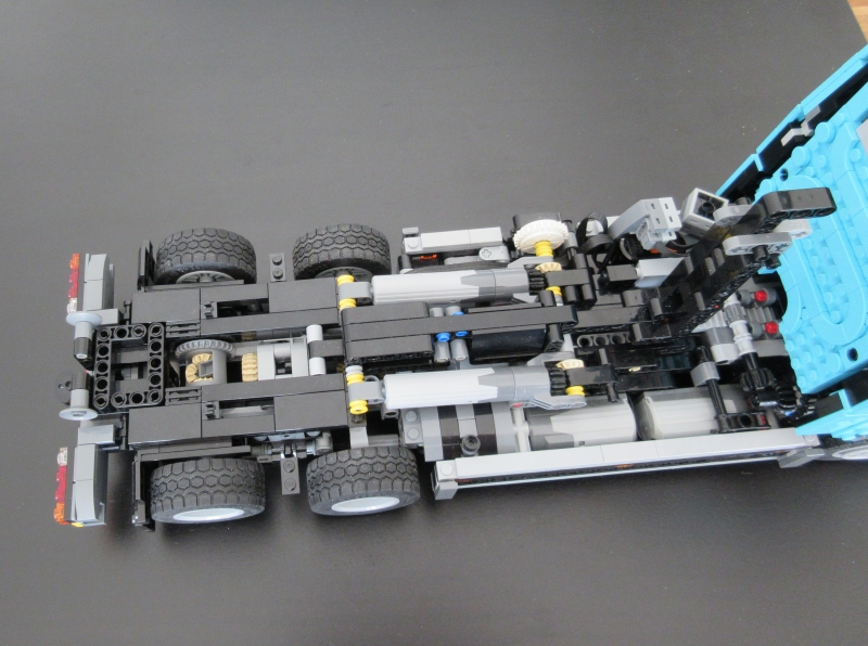 img_1835_chassis_top_view.jpg