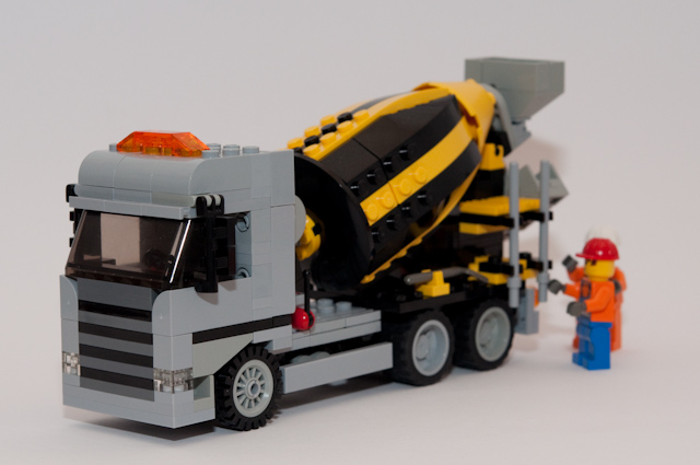1_3_cement_mixer_scania.jpg